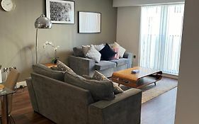 Stunning Manchester City Centre Apartment! Ideal For Small Groups